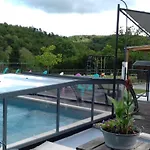 De La Taouyre Saint-Symphorien-de-Thenieres