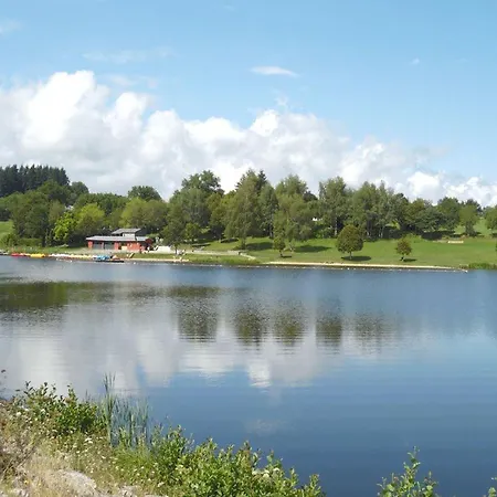 De La Taouyre Hébergement de vacances Saint-Symphorien-de-Thenieres