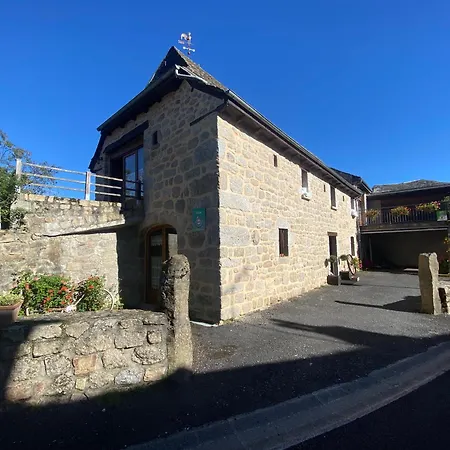 De La Taouyre * Saint-Symphorien-de-Thenieres